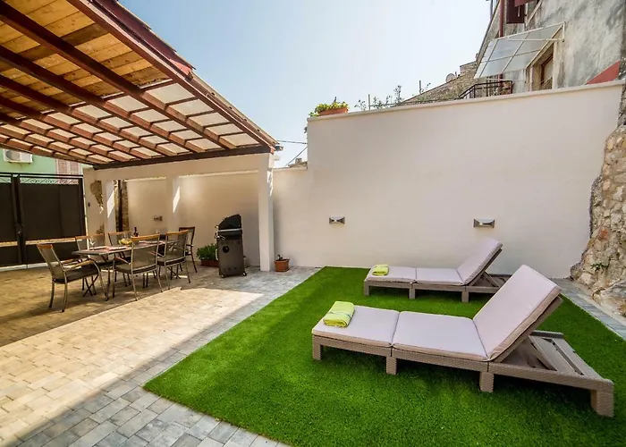 Casa Istriana * 브르사르